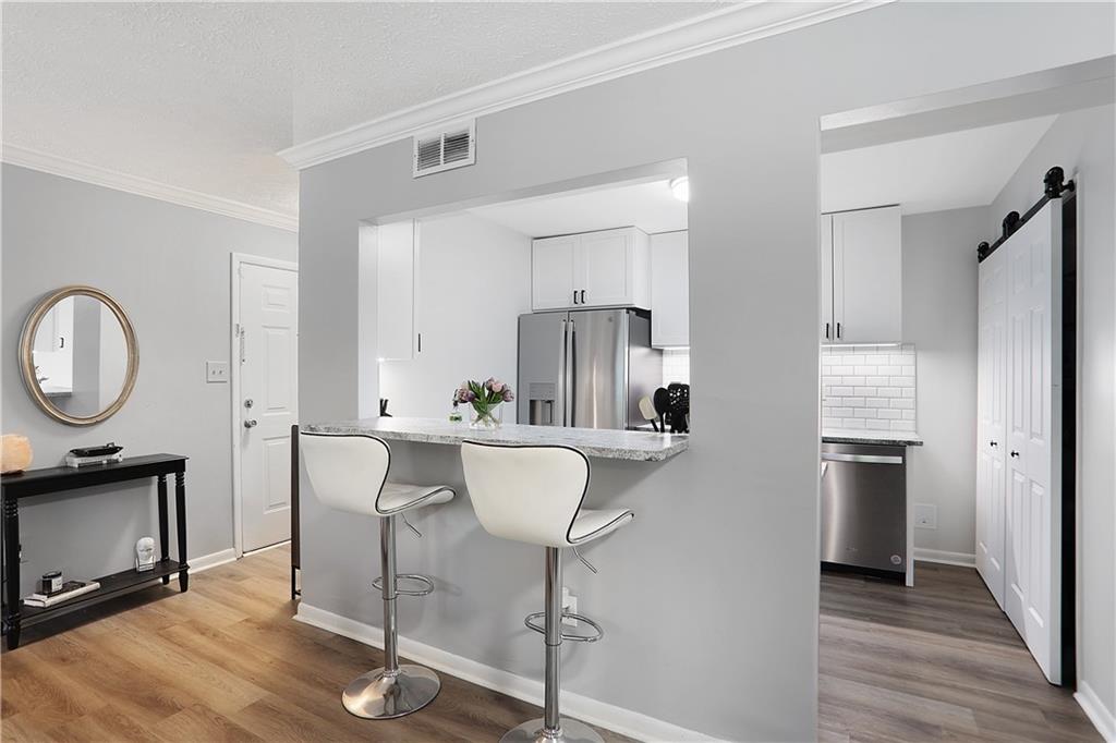 5159 Roswell Road, Unit 6 Atlanta, GA 30342 - Photo 1 of 1 Gallery Image 1