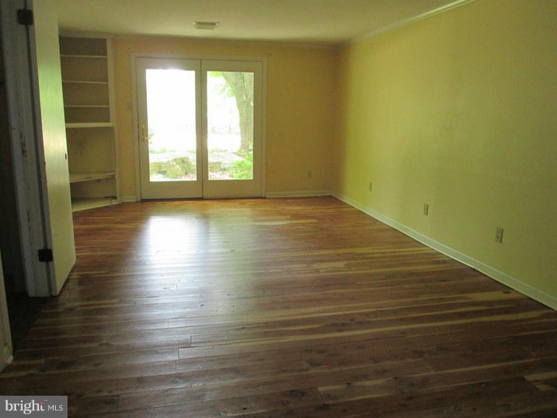 6305 Bootleggers Road Marshall, VA 20115 - Photo 12 of 16 Lower Level Rec Rm