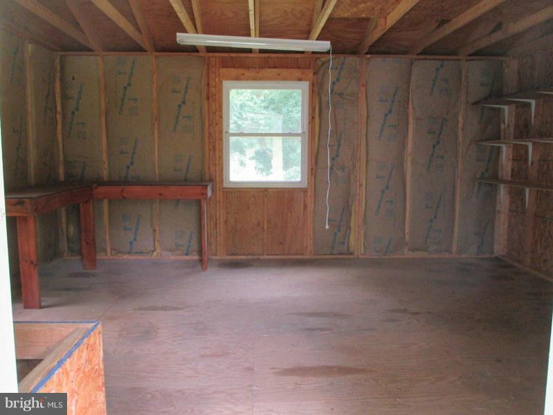 6305 Bootleggers Road Marshall, VA 20115 - Photo 15 of 16 Shed with Workshop