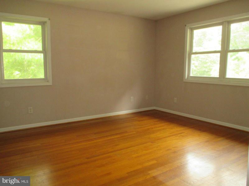 6305 Bootleggers Road Marshall, VA 20115 - Photo 6 of 16 Bedroom