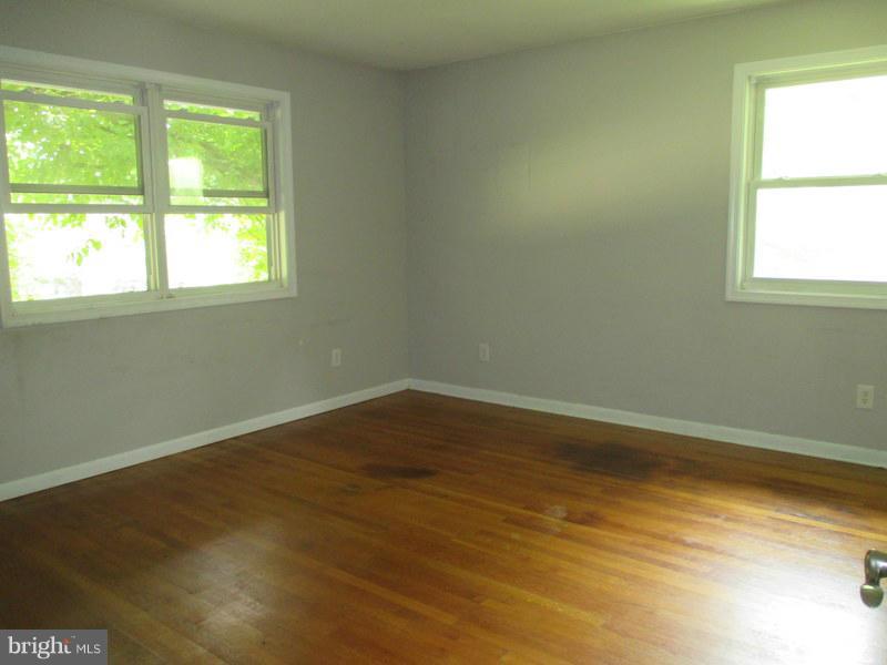 6305 Bootleggers Road Marshall, VA 20115 - Photo 8 of 16 Bedroom