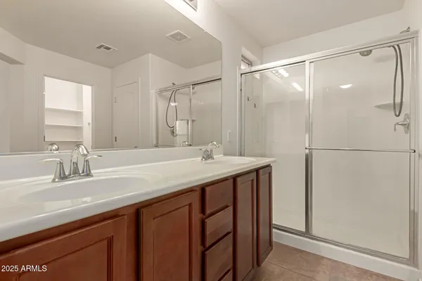 $513,000 | 2215 East Everglade Lane, Gilbert, AZ 85298