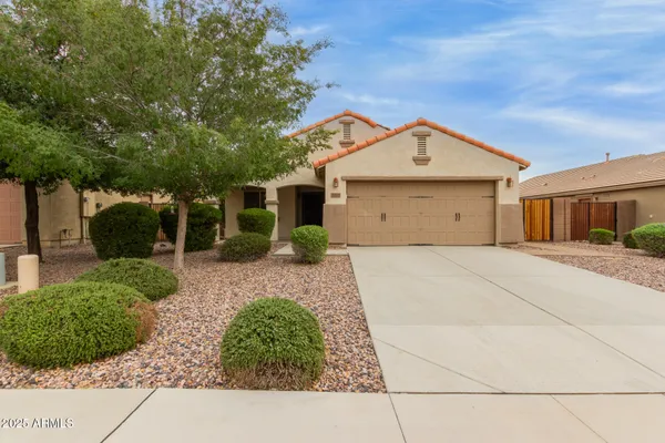 $513,000 | 2215 East Everglade Lane, Gilbert, AZ 85298