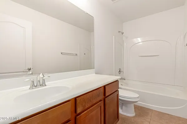 $513,000 | 2215 East Everglade Lane, Gilbert, AZ 85298