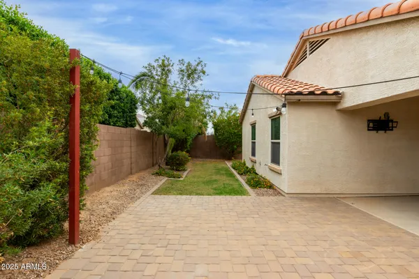 $513,000 | 2215 East Everglade Lane, Gilbert, AZ 85298