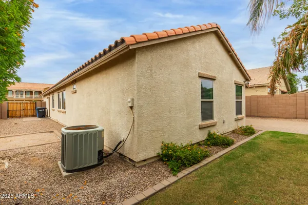 $513,000 | 2215 East Everglade Lane, Gilbert, AZ 85298