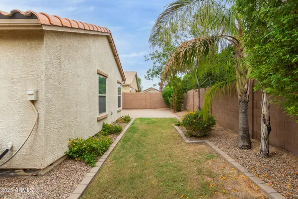 $513,000 | 2215 East Everglade Lane, Gilbert, AZ 85298