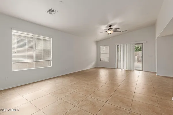 $513,000 | 2215 East Everglade Lane, Gilbert, AZ 85298