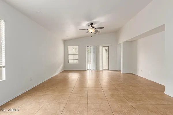 $513,000 | 2215 East Everglade Lane, Gilbert, AZ 85298