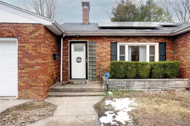 $223,000 | 3421 Gary Street, Alton, IL 62002