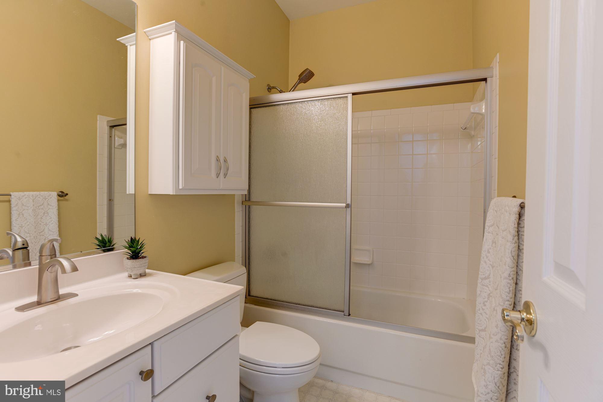 1512 Chapman Road Crofton, MD 21114 - Photo 17 of 36 Full Bath