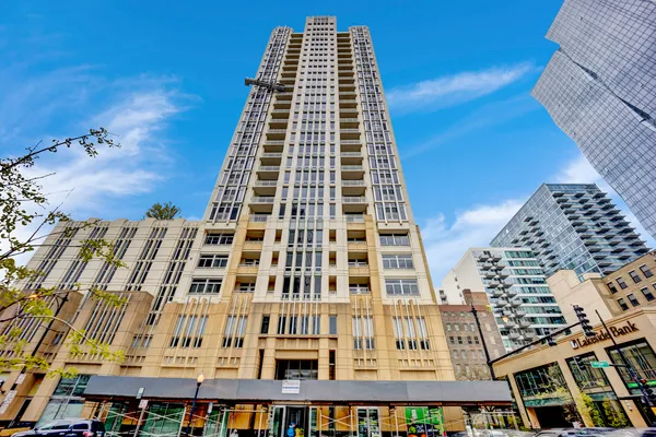 $3,350 | 1400 South Michigan Avenue, Unit 1110, Chicago, IL 60605