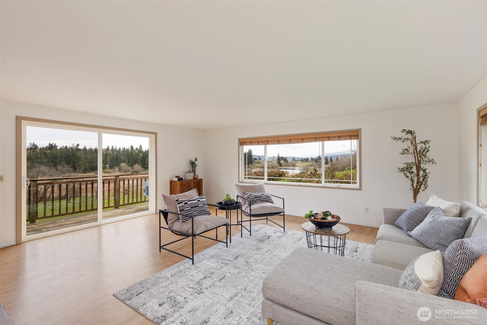 3161 South Discovery Road Port Townsend, WA 98368 - Photo 4 of 40