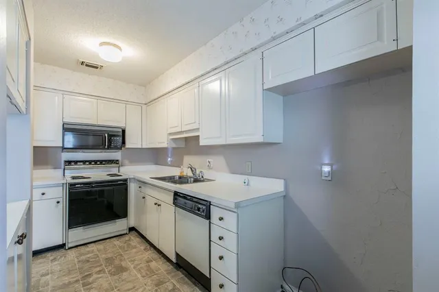 $144,000 | 5118 Lake Shore Drive, Waco, TX 76710