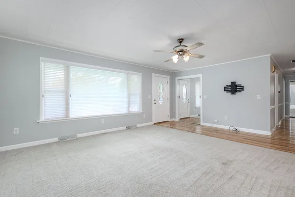 $374,900 | 7200 East 150th Street North, Grovertown, IN 46531