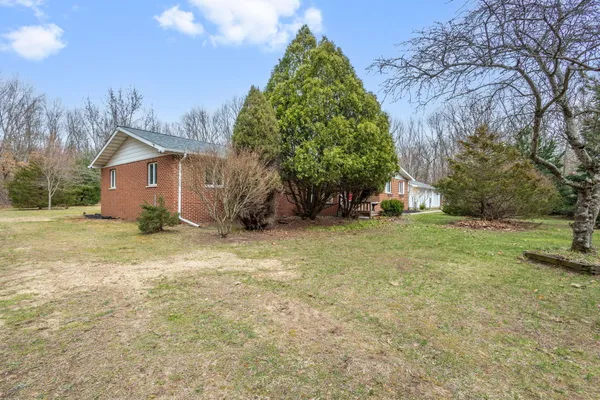 $374,900 | 7200 East 150th Street North, Grovertown, IN 46531