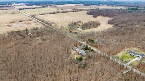 $374,900 | 7200 East 150th Street North, Grovertown, IN 46531