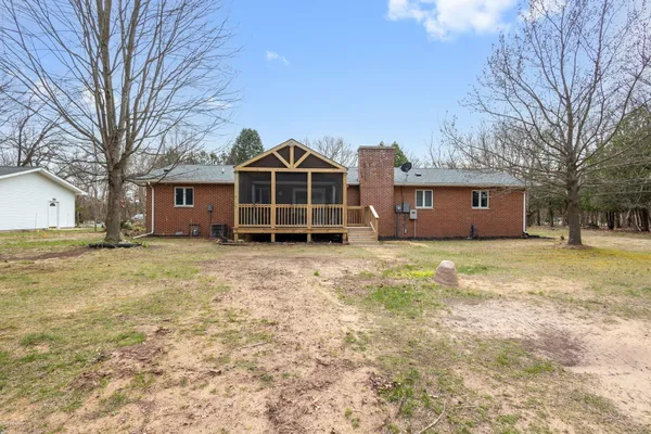 $374,900 | 7200 East 150th Street North, Grovertown, IN 46531
