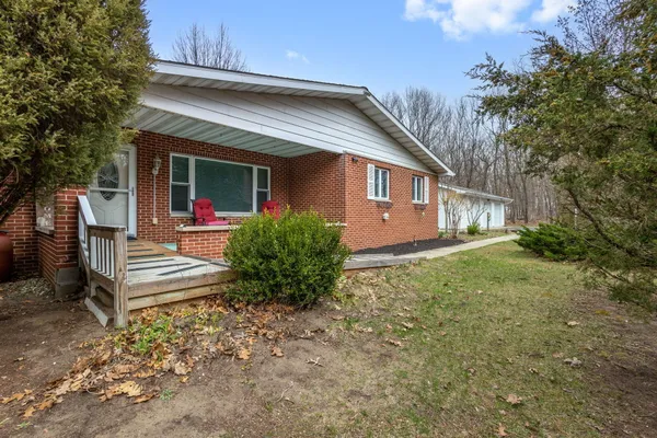 $374,900 | 7200 East 150th Street North, Grovertown, IN 46531