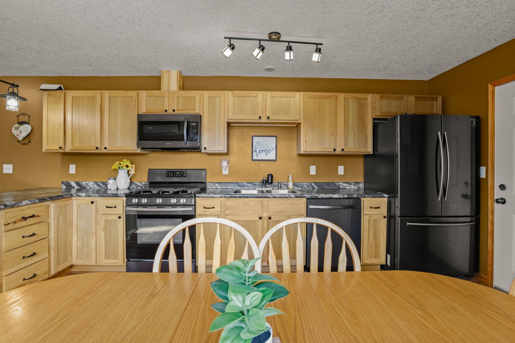 27924 Marget Lake Road Northwest Isanti, MN 55040 - Photo 9 of 31