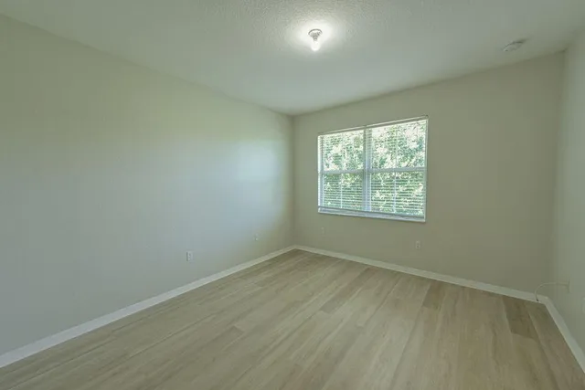 $2,700 | 297 Lake Monterey Circle, Boynton Beach, FL 33426