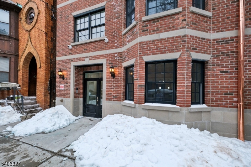 52 James Street, Unit 1 Newark, NJ 07102 - Photo 24 of 27
