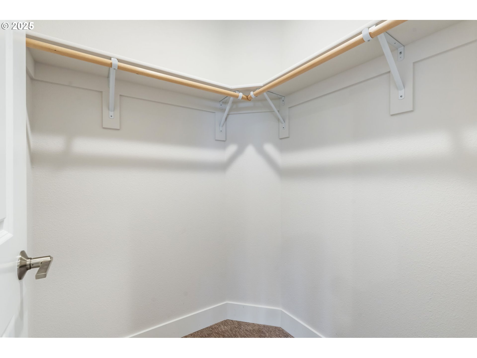 18246 Southwest Silvertip Street Beaverton, OR 97007 - Photo 24 of 46 a view of small space