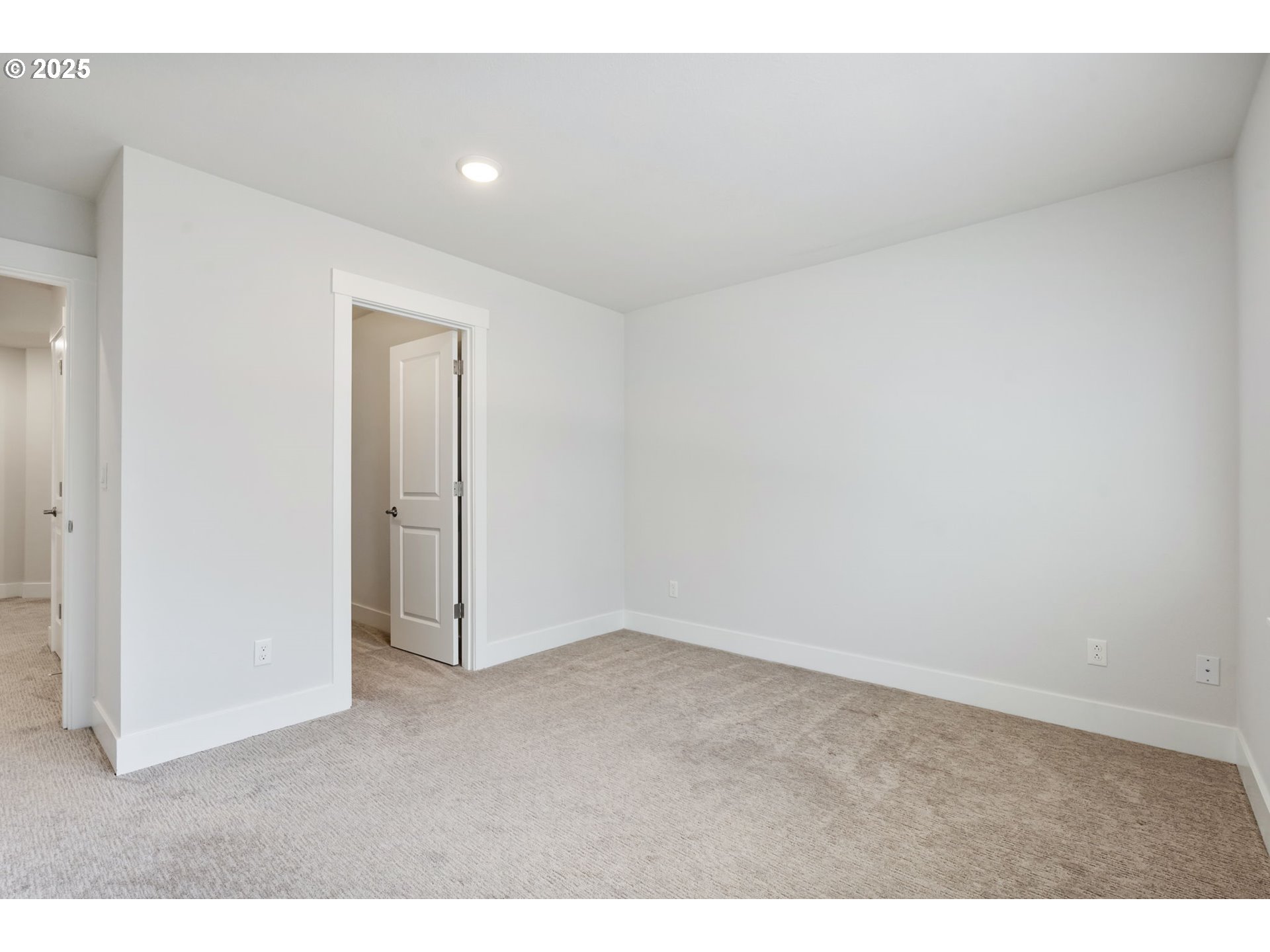 18246 Southwest Silvertip Street Beaverton, OR 97007 - Photo 36 of 46 a view of an empty room