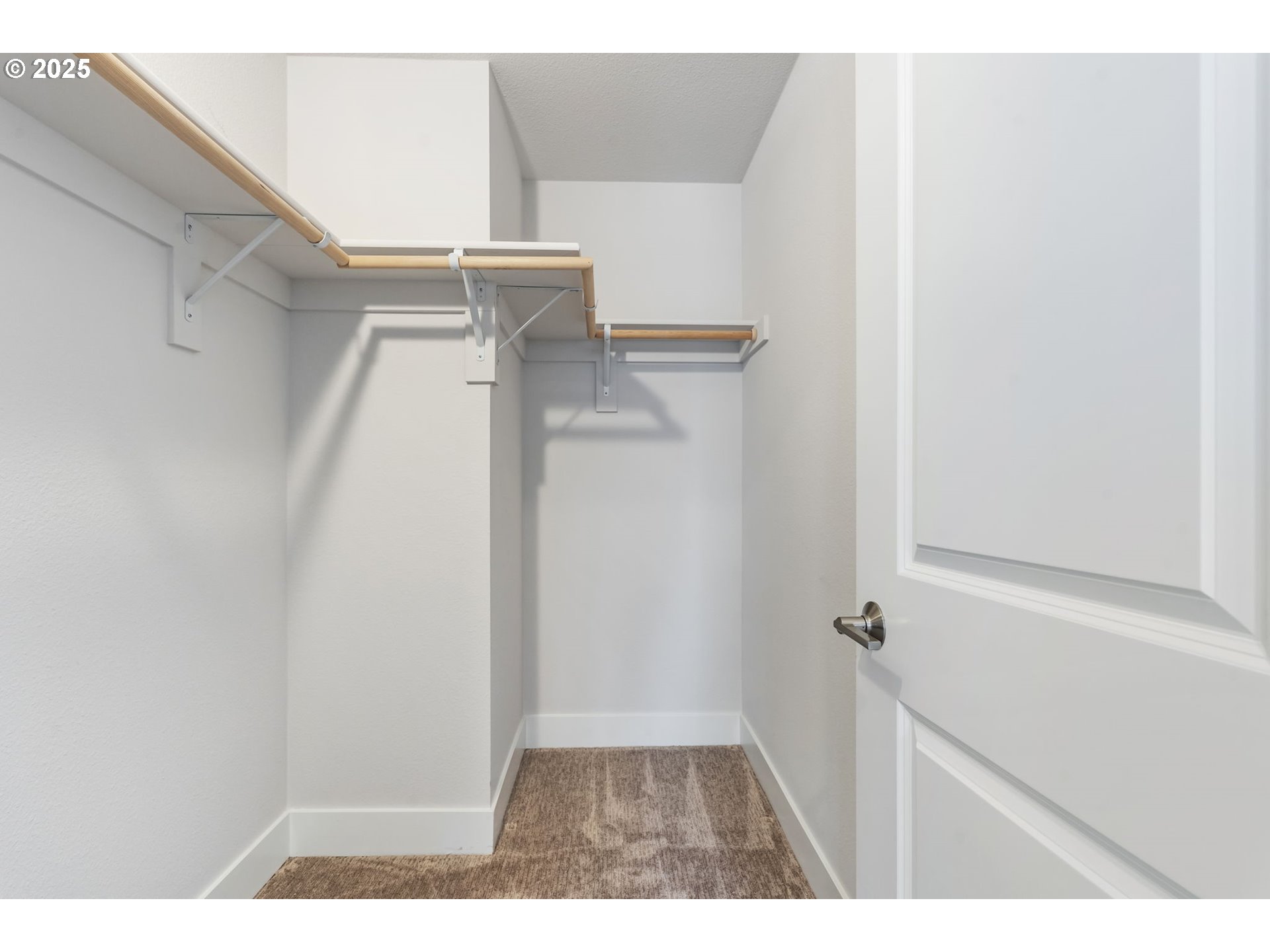18246 Southwest Silvertip Street Beaverton, OR 97007 - Photo 37 of 46 a picture of a bathroom