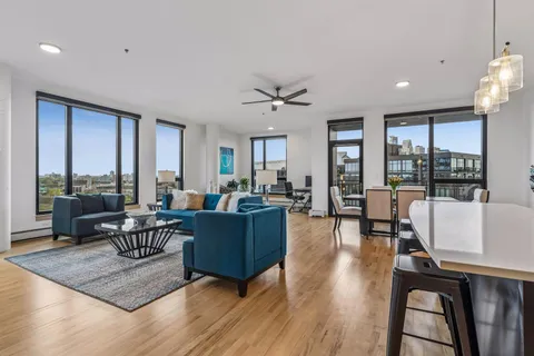 $850,000 | 1240 South 2nd Street, Unit 1118, Minneapolis, MN 55415