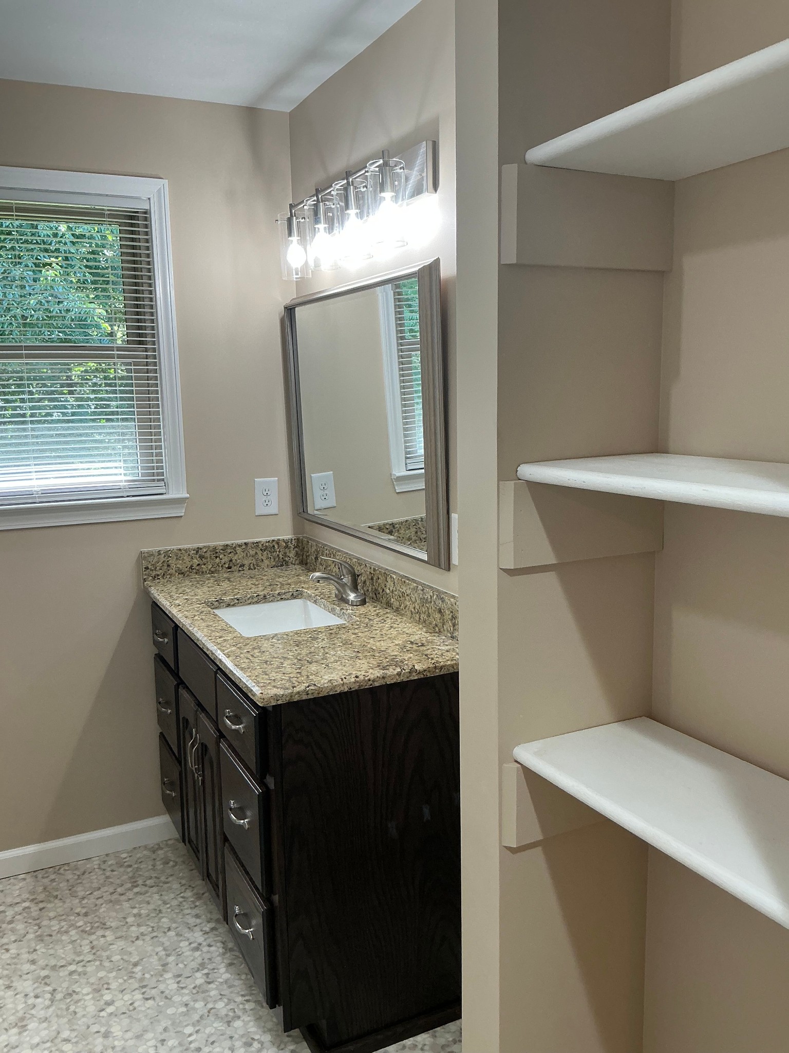 275 Attaway Road Clarksville, TN 37040 - Photo 12 of 17