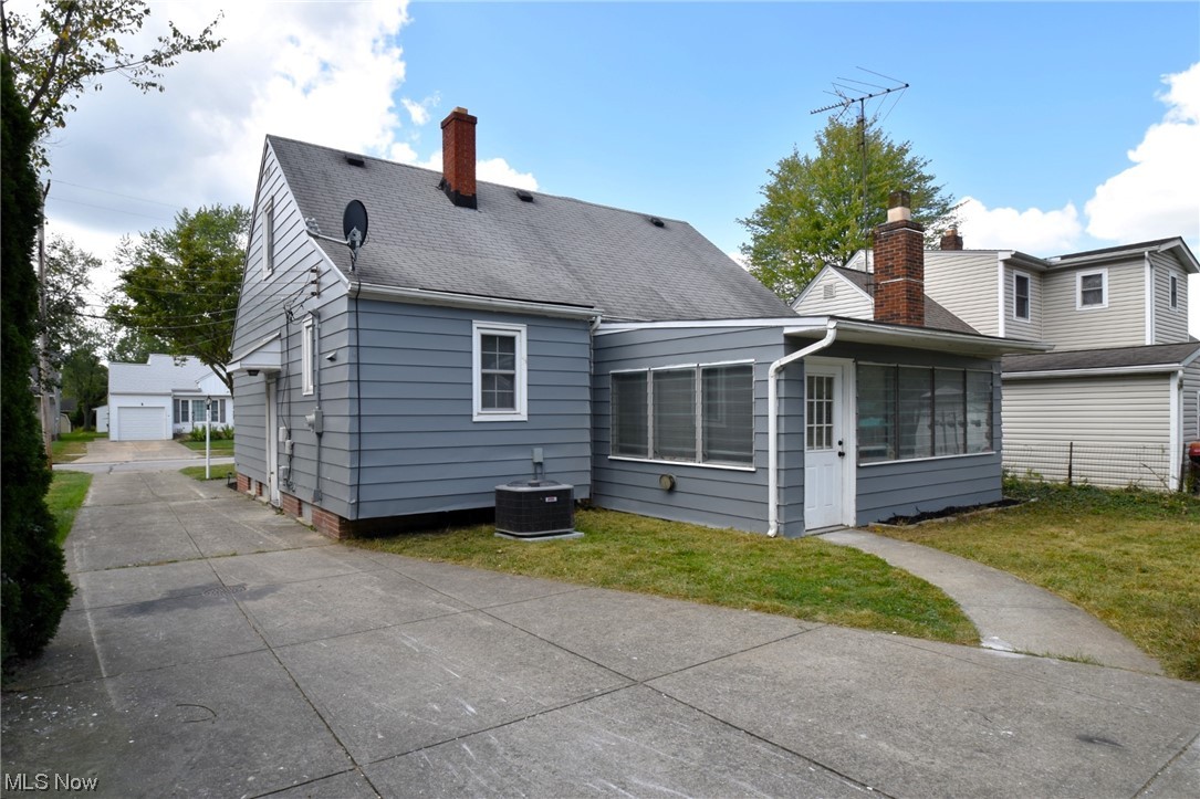 1259 Churchill Road Cleveland, OH 44124 - Photo 23 of 24