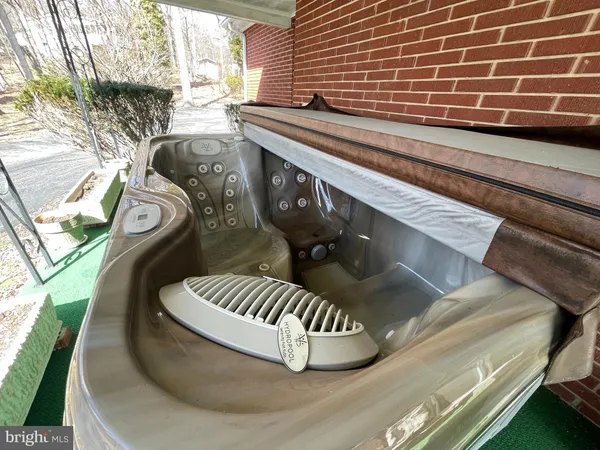 $365,000 | 15507 Ivy Court Southwest, Cumberland, MD 21502