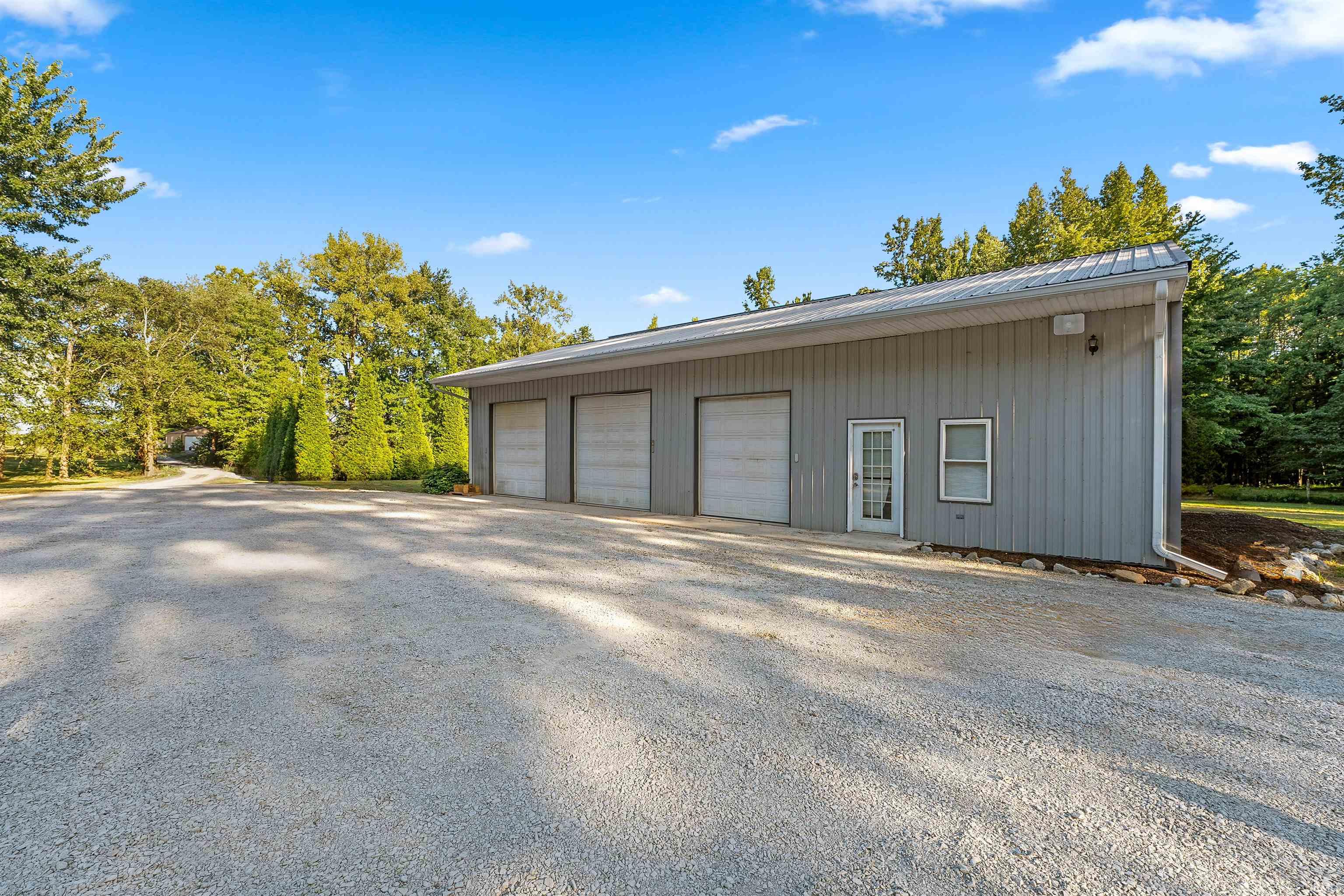 2099 South Pelzer Road Boonville, IN 47601 - Photo 33 of 36