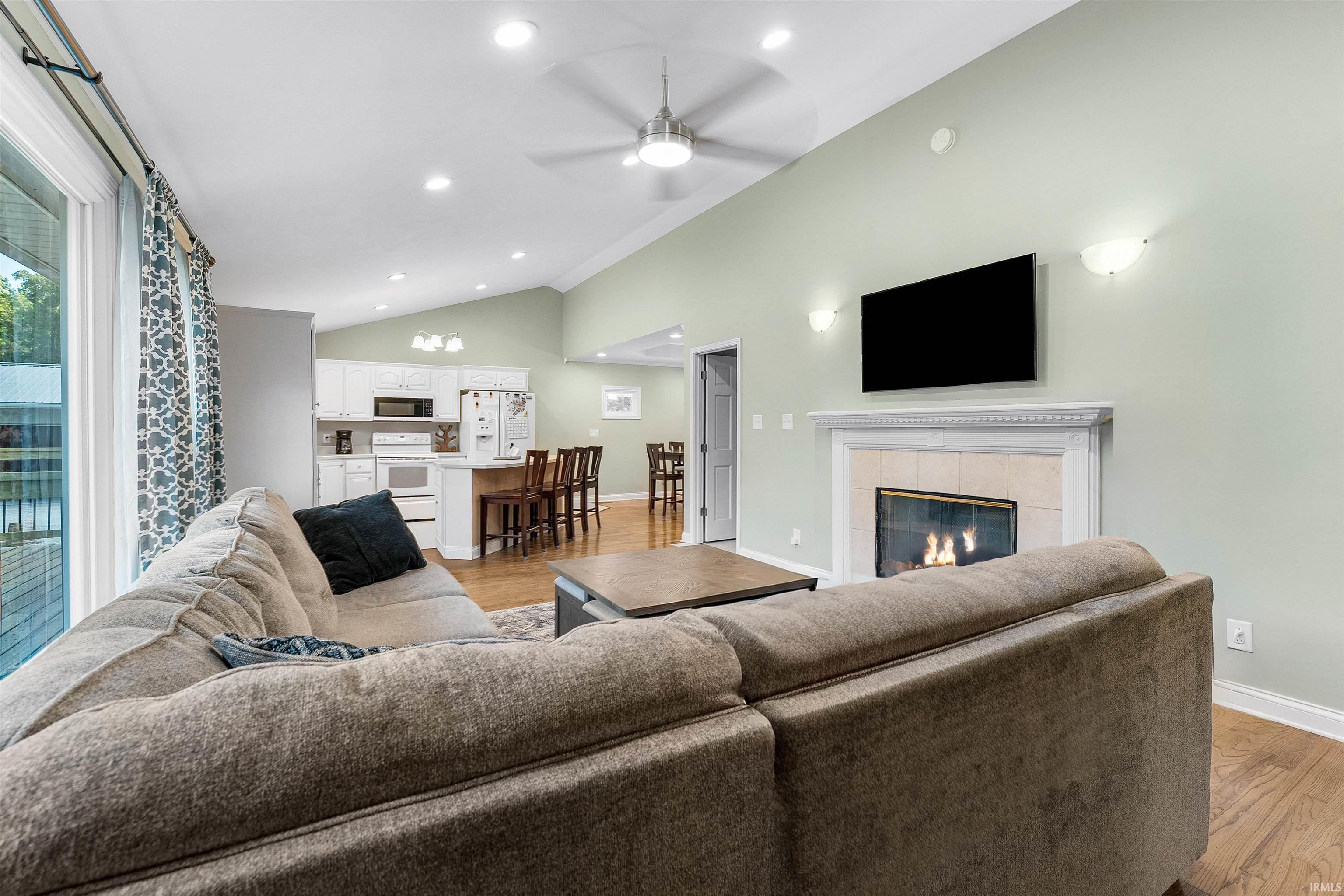 2099 South Pelzer Road Boonville, IN 47601 - Photo 9 of 36