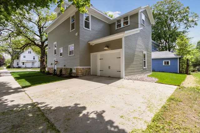 $519,000 | 748 Wisconsin Avenue, Beloit, WI 53511
