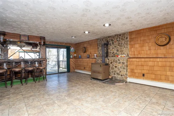 a view of a livingroom with furniture
