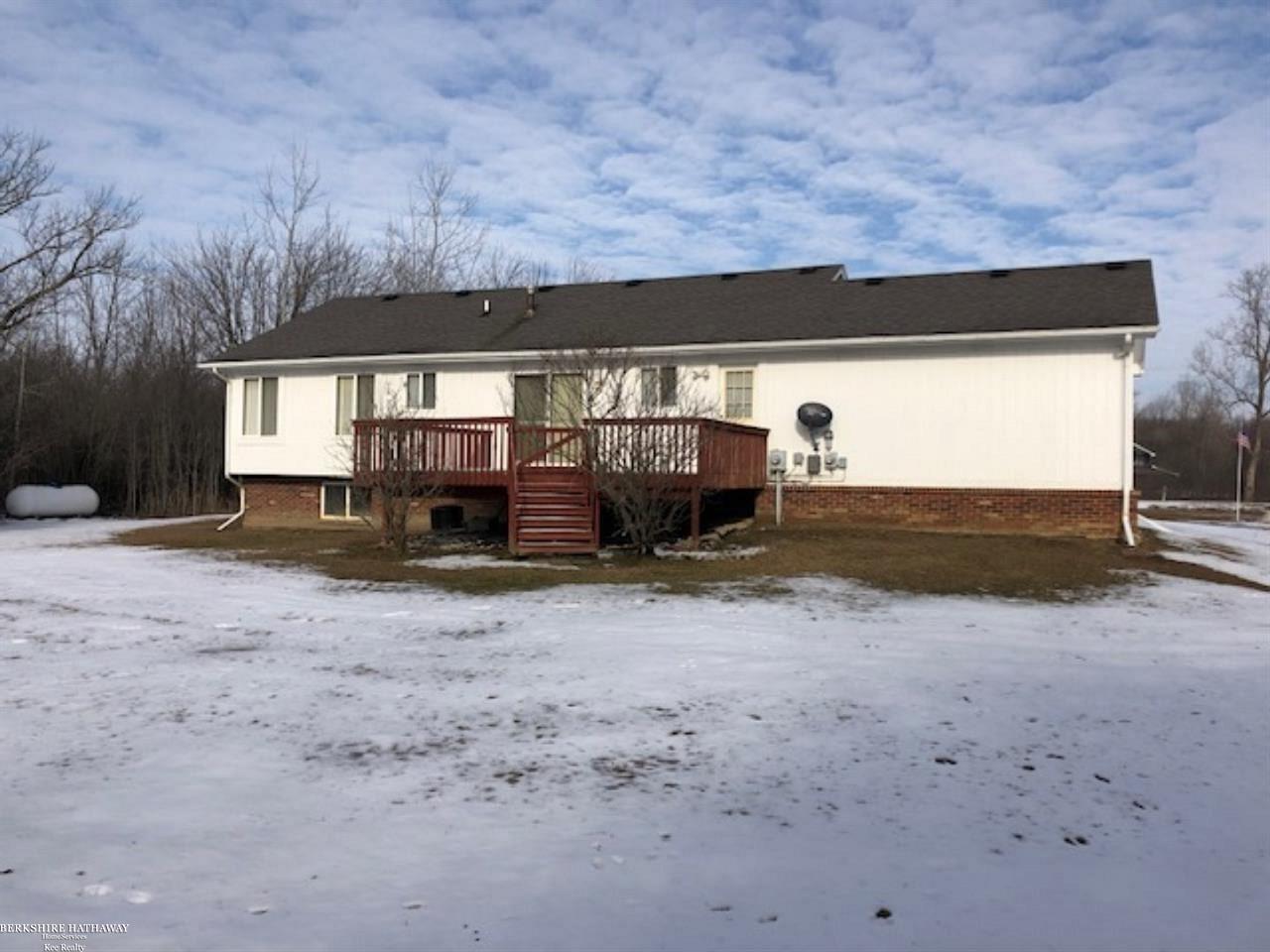 14761 Koehn Road Capac, MI 48014 - Photo 6 of 24