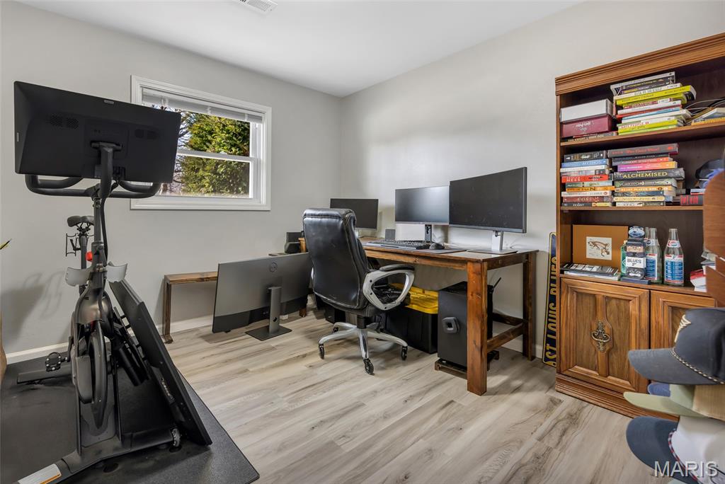 1220 South Point Prairie Road Wentzville, MO 63385 - Photo 16 of 27