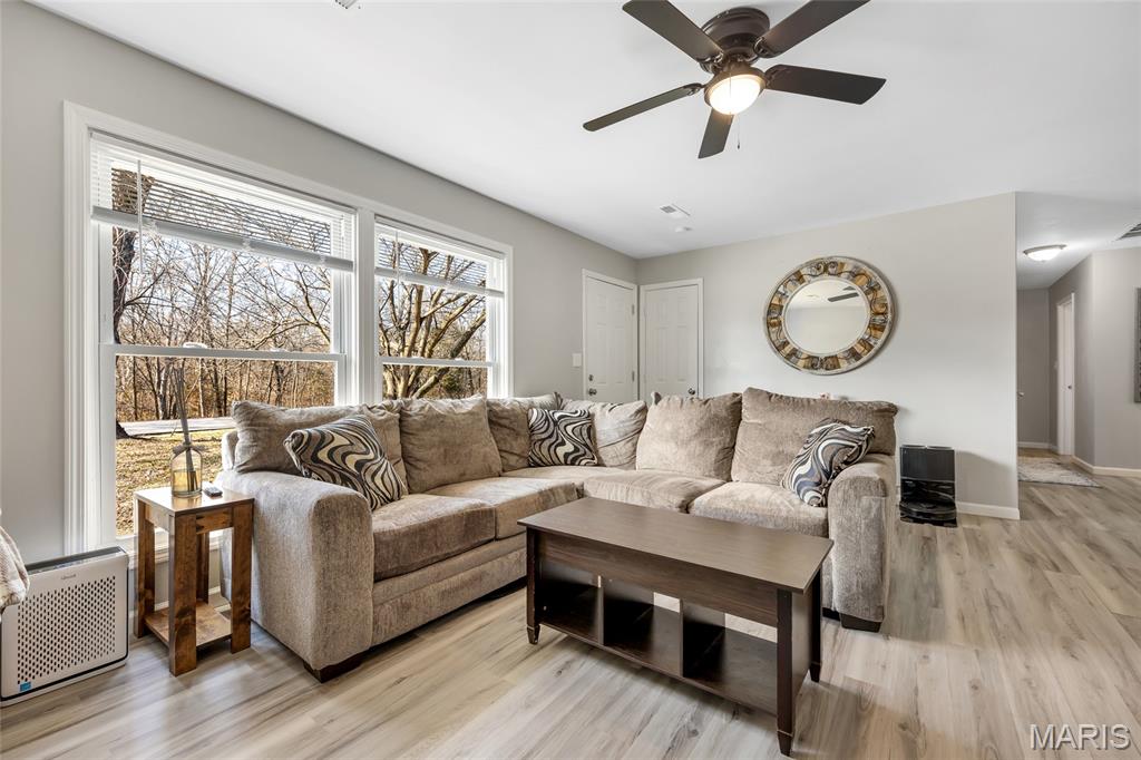 1220 South Point Prairie Road Wentzville, MO 63385 - Photo 3 of 27