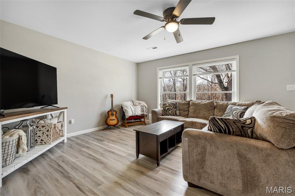 1220 South Point Prairie Road Wentzville, MO 63385 - Photo 4 of 27