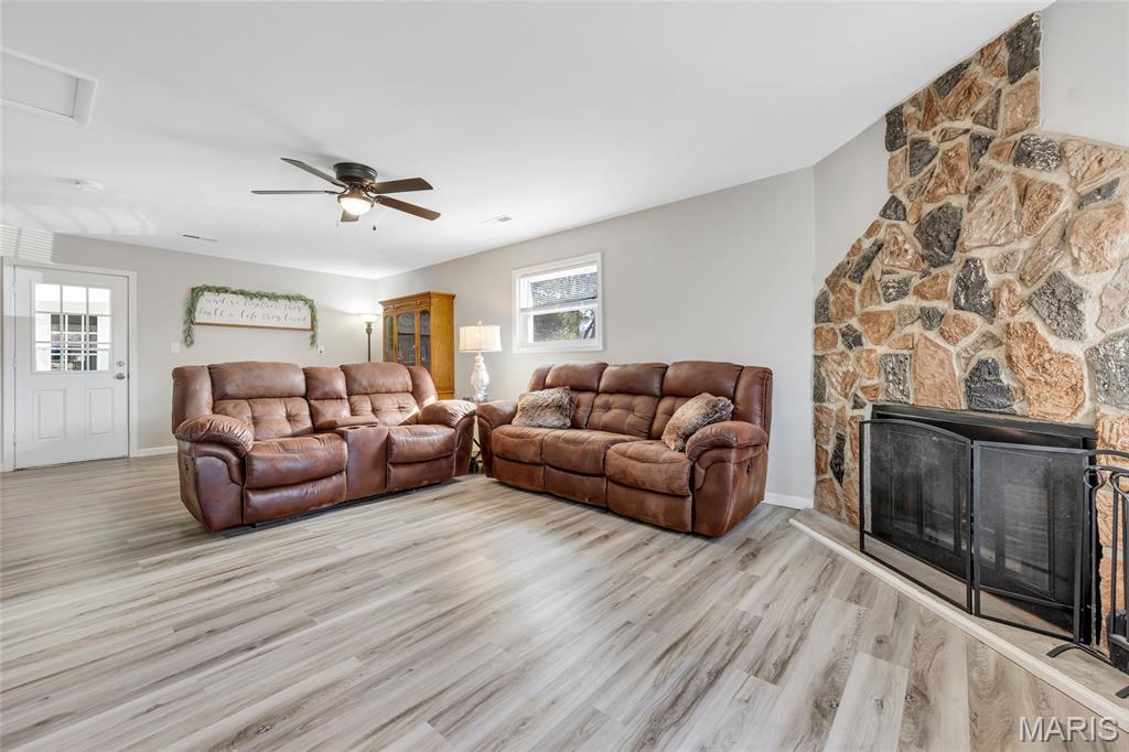 1220 South Point Prairie Road Wentzville, MO 63385 - Photo 8 of 27