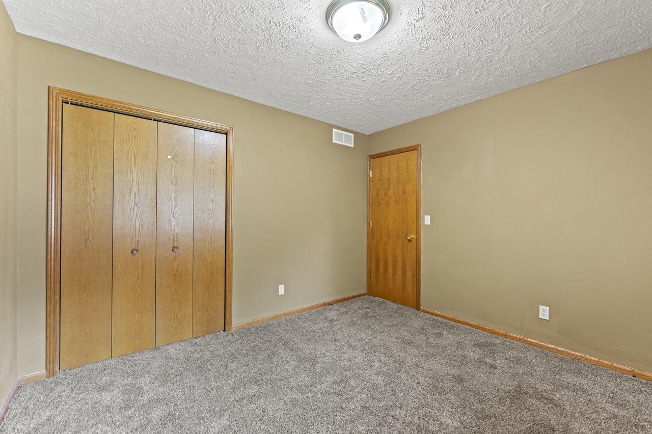 1726 Baintree Road Lake Summerset, IL 61019 - Photo 19 of 39 a view of an empty room