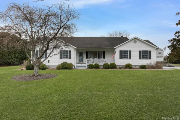 $849,000 | 47 Pier Avenue, Riverhead, NY 11901