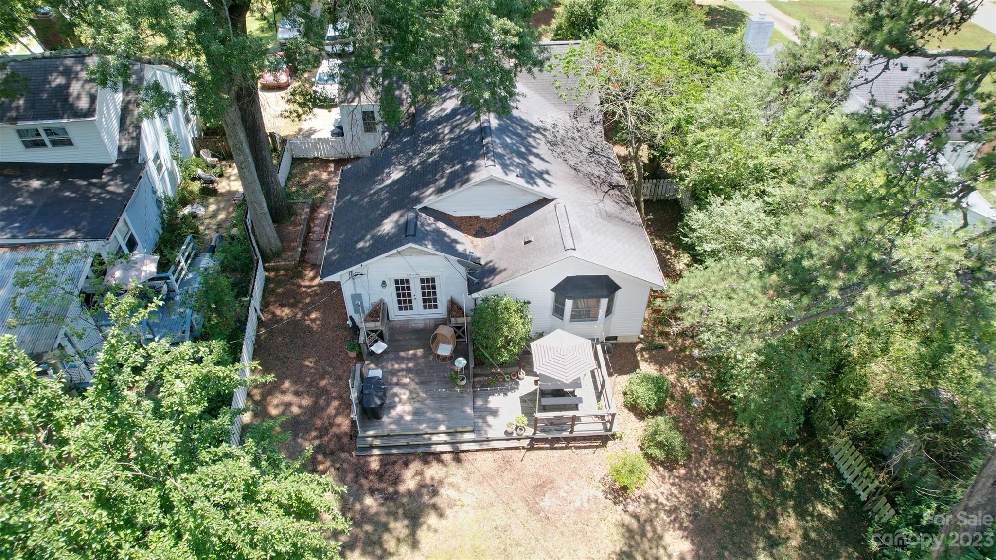 1808 Independence Road Greensboro, NC 27408 - Photo 5 of 32 Gallery Image 5