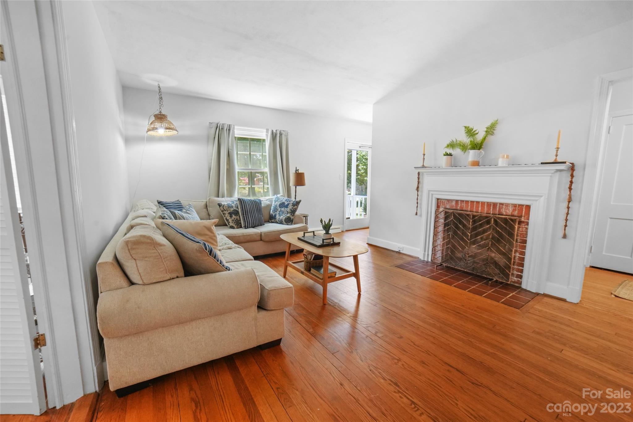1808 Independence Road Greensboro, NC 27408 - Photo 9 of 32 Gallery Image 9