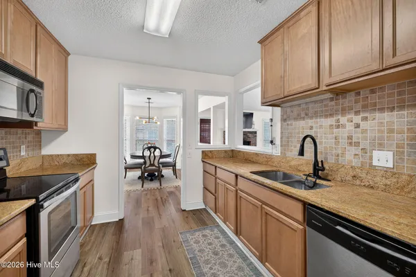 $439,000 | 1500 Grove Point Road, Wilmington, NC 28409