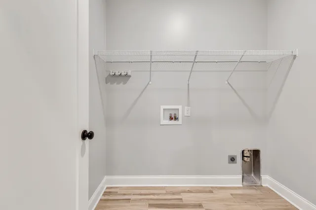 a view of a walk in closet