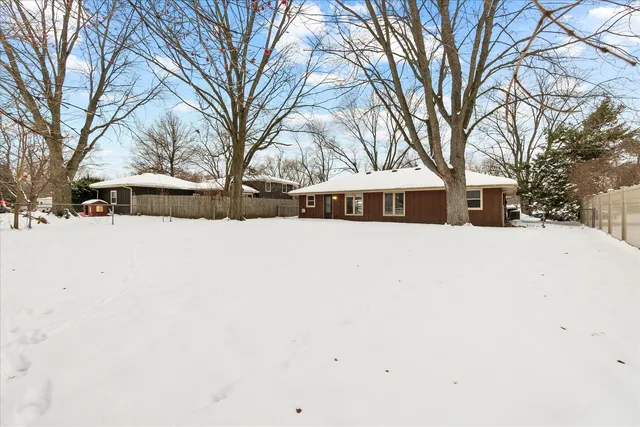 $2,200 | 1328 Timberline Drive, Joliet, IL 60431