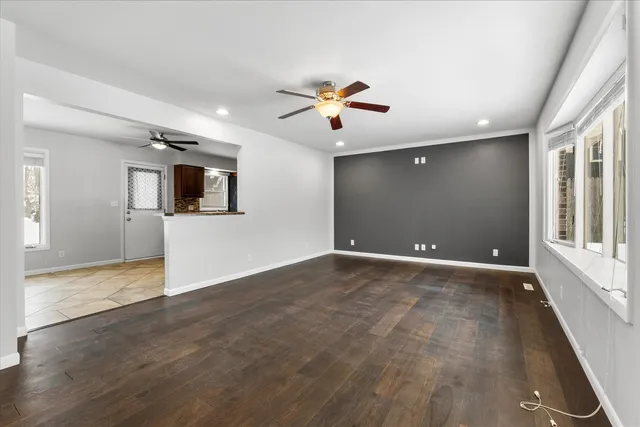 $2,200 | 1328 Timberline Drive, Joliet, IL 60431